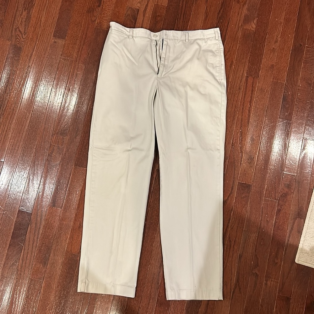 Tommy Hilfiger khaki pants - Picture 3 of 7